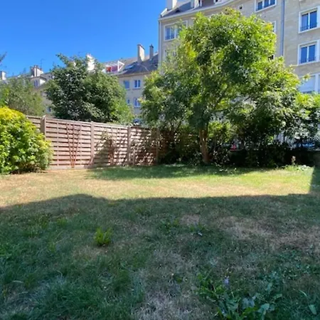 230m With Garden Near Port Of Holiday home Caen