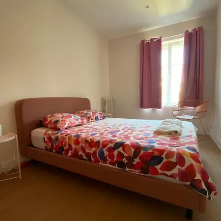230m With Garden Near Port Of Holiday home Caen
