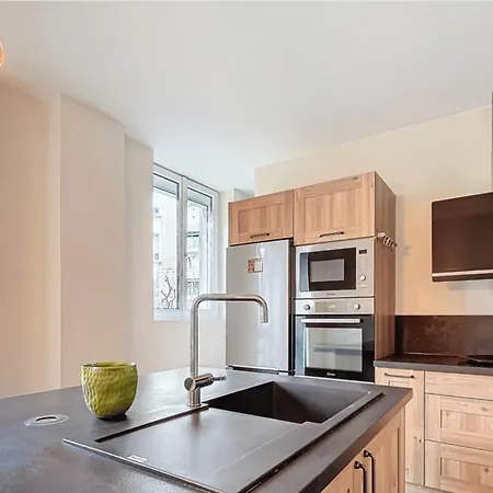 Casa vacanze Stunning 230m With Garden In The Center *