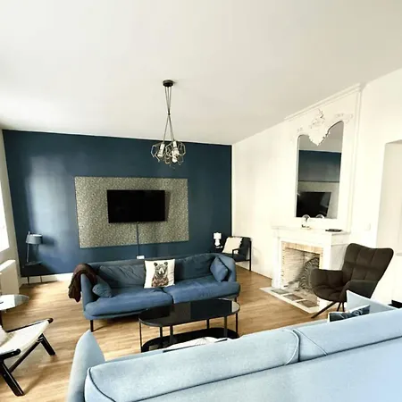 Semesterbostad Stunning 230m With Garden In The Center